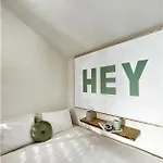 Hey - Free Parking And Smart Tv
