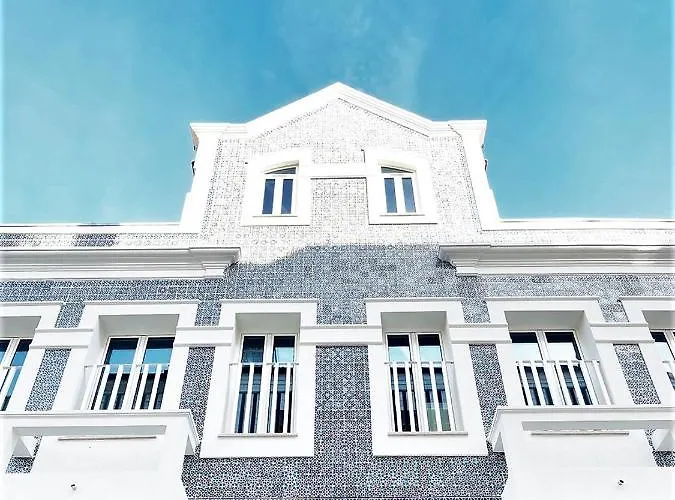 Hey - Free Parking And Smart Tv アパート アヴェイロ